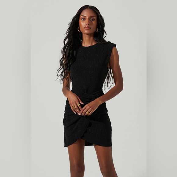 Astr Dresses & Skirts - NWT - ASTR the Label Black Dress